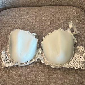 Victoria’s Secret Dream Angels bra
